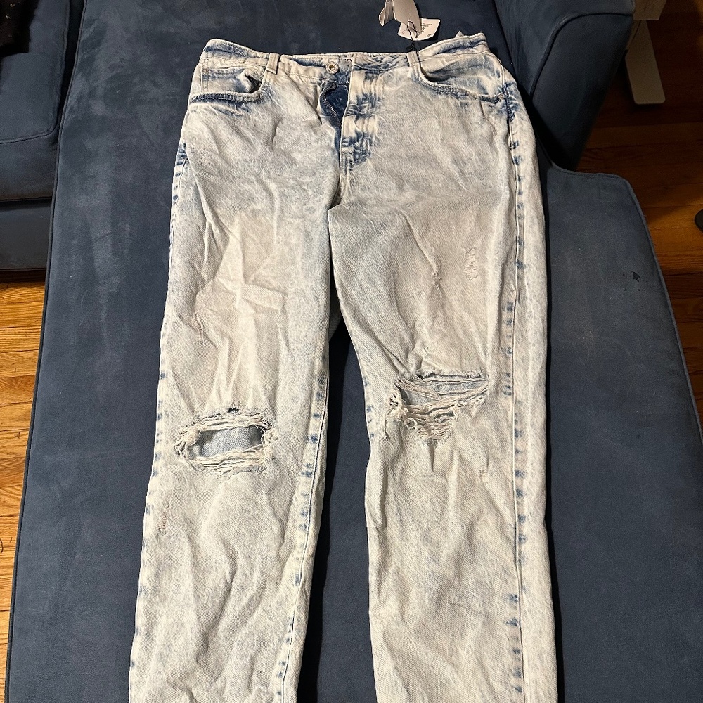 Brand New with Tags Zara mom jeans size 10